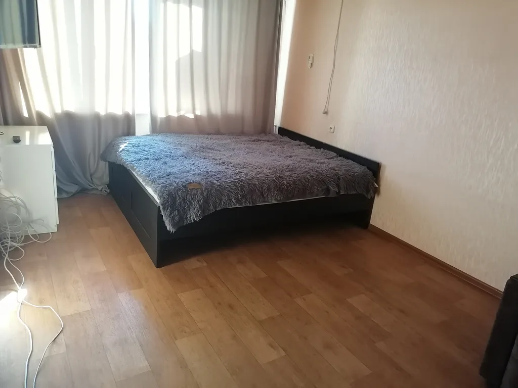 2-комнатная квартира с 3мя 2х спальными и диваном