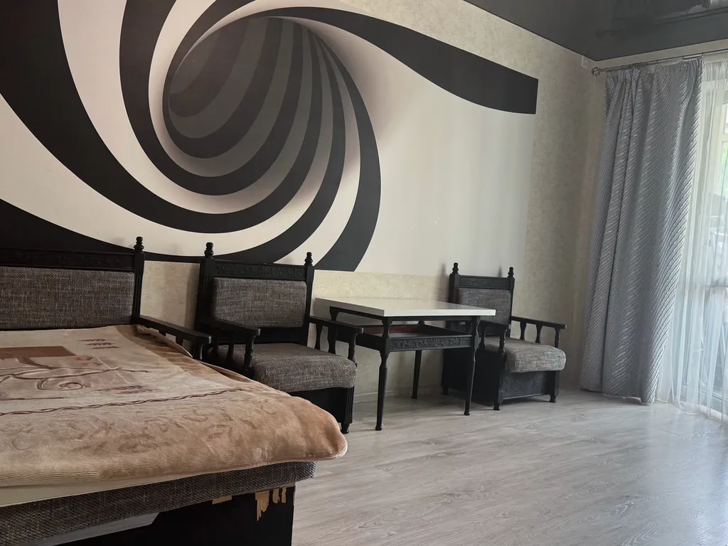 Трёхкомнатная квартира в центре