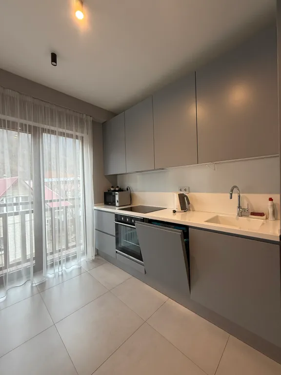 Двухуровневая просторная квартира в п.Эсто-Садок (к.Красная Поляна)