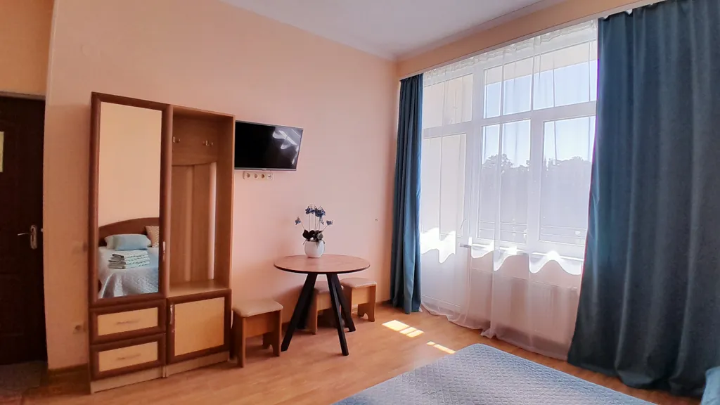 Квартира Квартира Уютная студия Элегия с видом на море — Севастополь