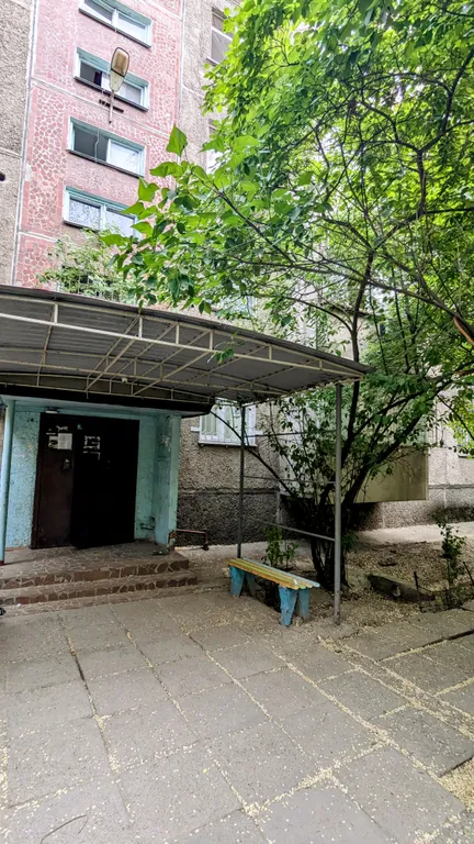 3-х комнатная квартира в центре у Каныбека