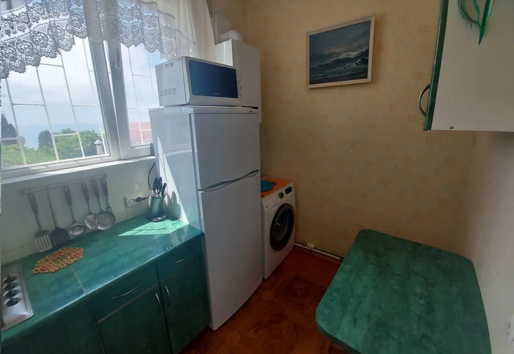 Двухкомнатная квартира со всеми удобствами в 5 минутах от моря