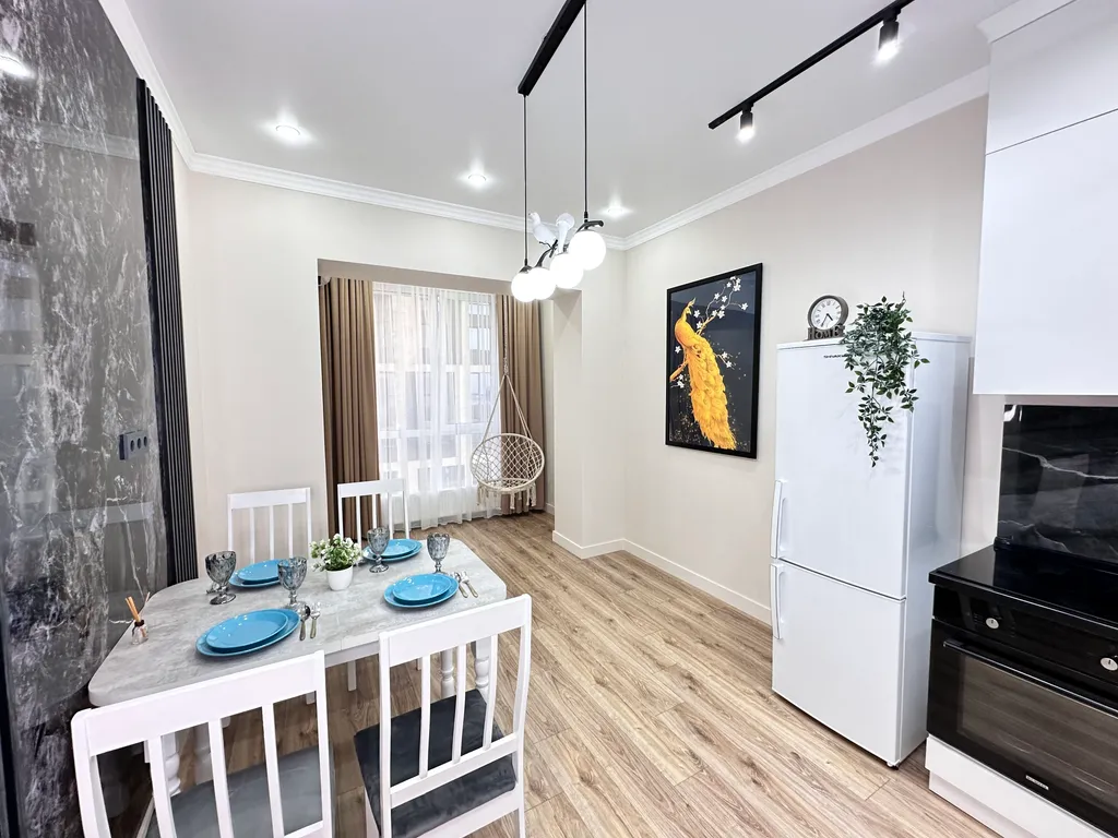 Евродвушка в ЖК Комфорт Сити с видом на горы, рядом с ТЦ MEGA