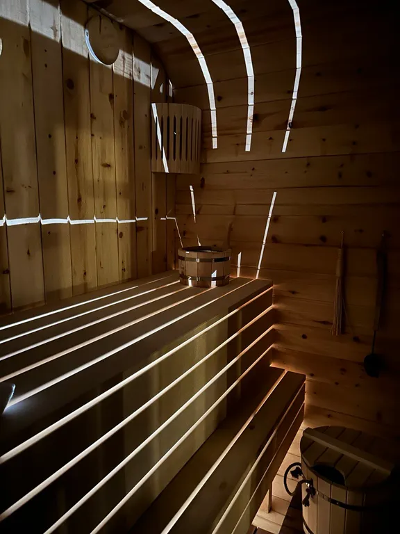 Коттедж Семейный дубльдом у пруда с баней и купелью в Новой Москве — Птичное