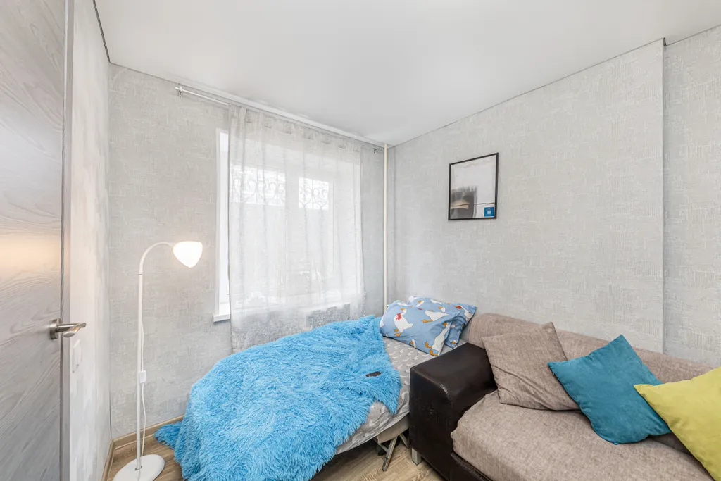 Двухкомнатная квартира в живописном месте у набережной