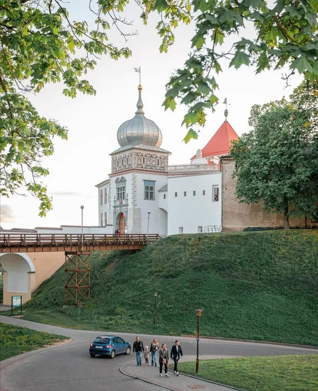 Апартаменты Аристократ на пешеходной площади