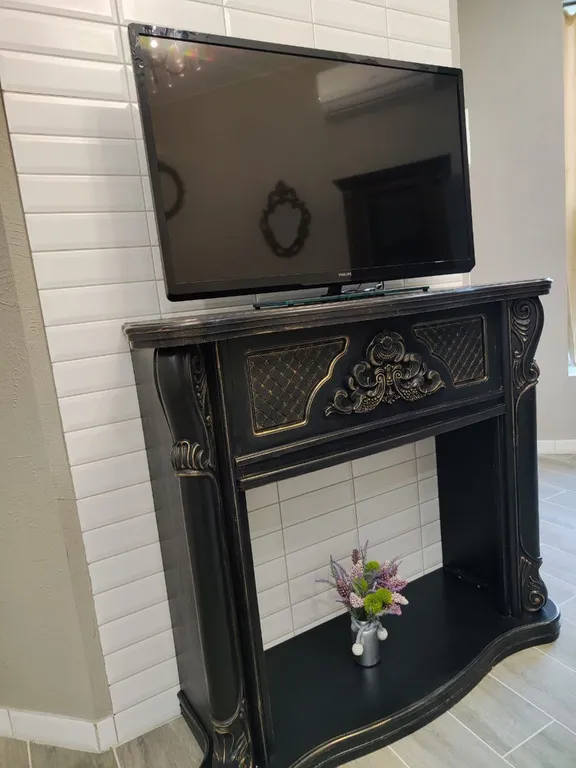 Дом в центре города рядом с набережной