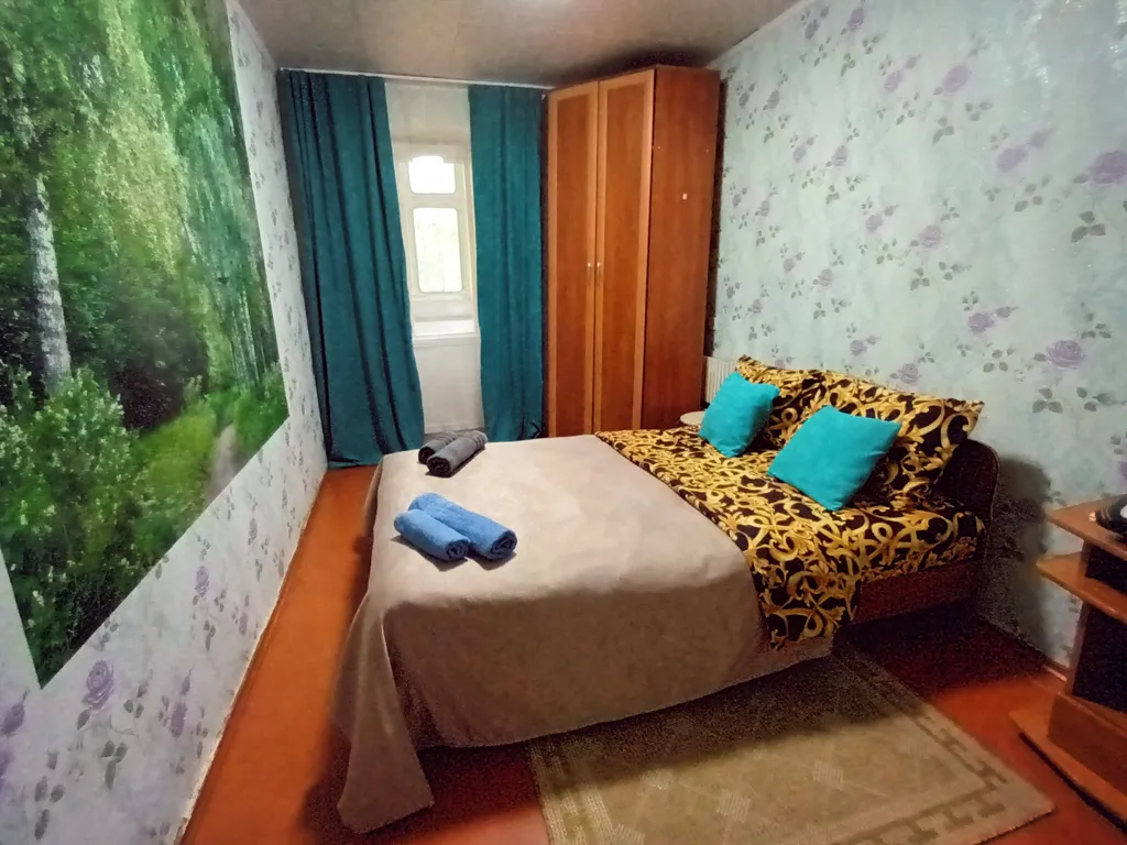 Трехкомнатная просторная квартира(7 гостей 5 спальных мест)