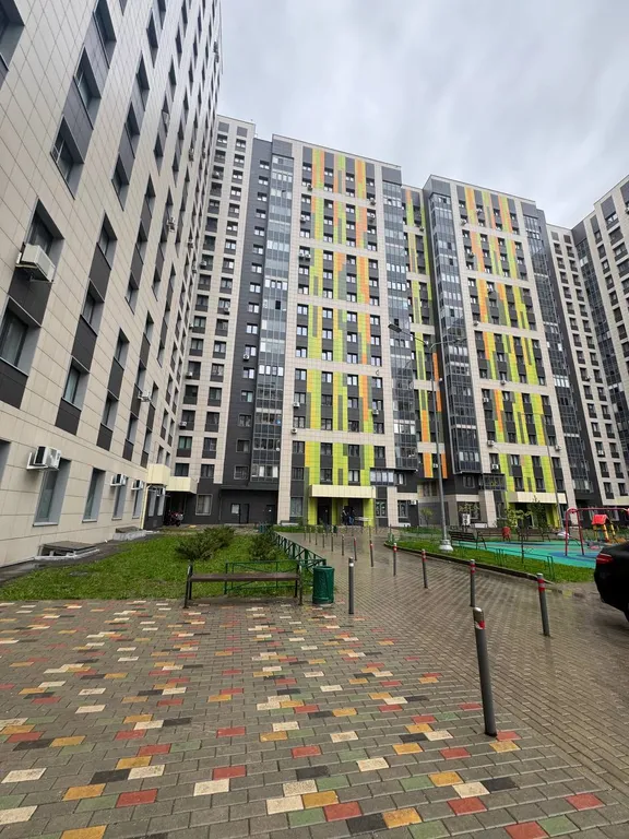 Просторная светлая однокомнатная квартира с уютной домашней атмосферой