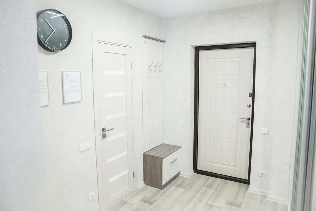 Новая, уютная студия с необычным дизайнерским ремонтом