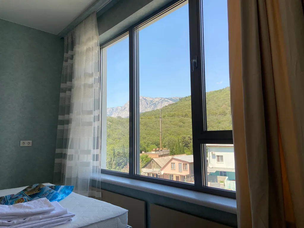 Стильные 2-комнатные аппартаменты с видом на горы и море