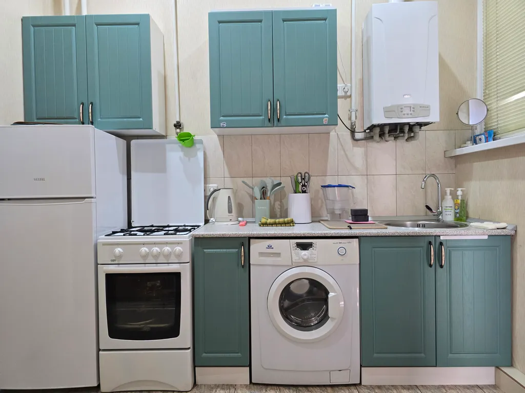 Комфортная квартира в 100 м до парка, отдельный вход, гараж, без горок