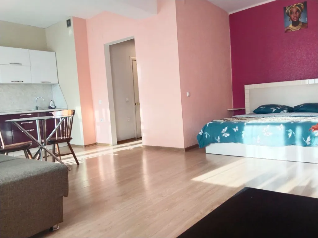 Уютная квартира в центре рядом с жд вокзалом — аренда посуточно в Улан-Удэ