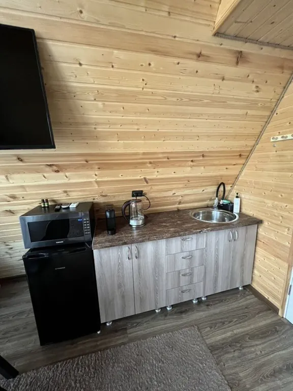 Коттедж Дом на первой береговой линии с видом на озеро номер Аб — Лабинск