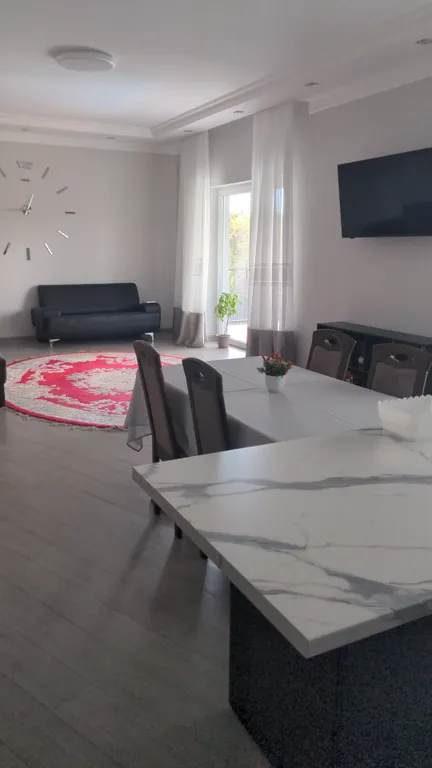 Вилла с теплым бассейном, баней и чаном в окрестностях Абрау-Дюрсо