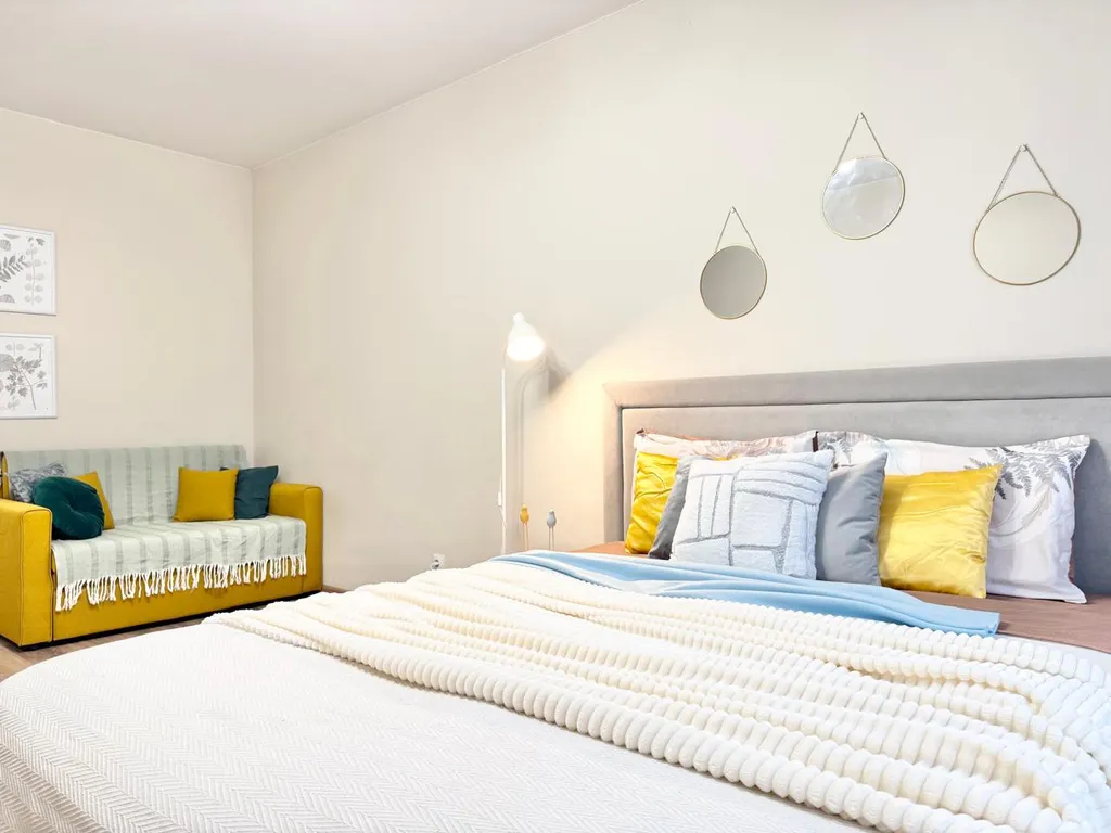 Светлая квартира с балконом