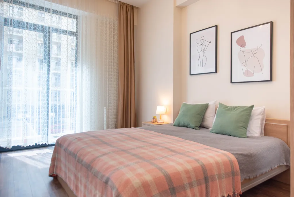 Уютная квартира в современной комплексе — аренда посуточно в Тбилиси