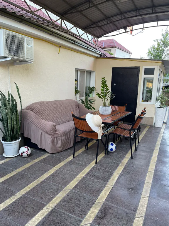 Комната на берегу моря