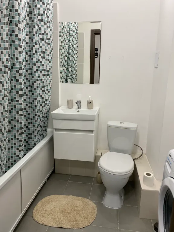 Уютная студия на набережной в центре Академического района