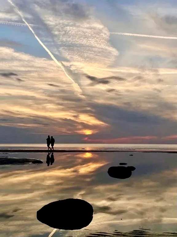 Aframe white, Дом на берегу Рыбинского моря