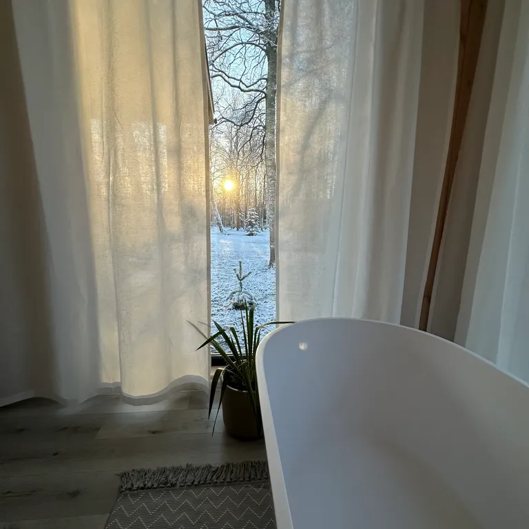 Коттедж Домик с панорамной ванной на озере Вуокса — Беличье