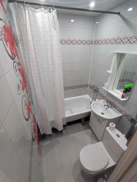 Светлая уютная квартира с кондиционером (1 остановка от академии МЧС)