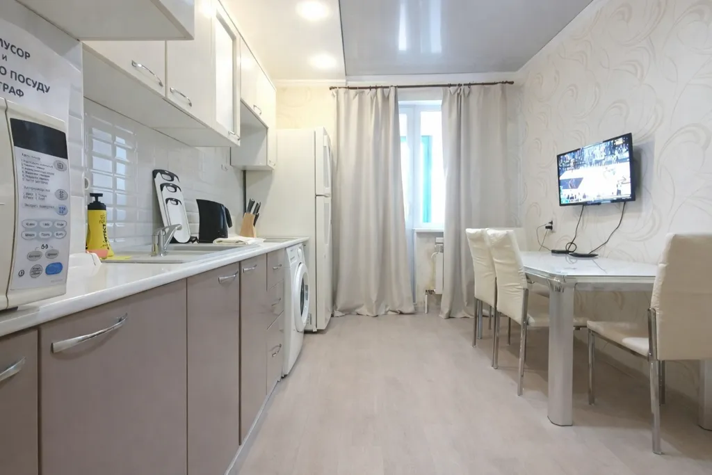 2-комнатная квартира в жк Лазурный квартал, центр