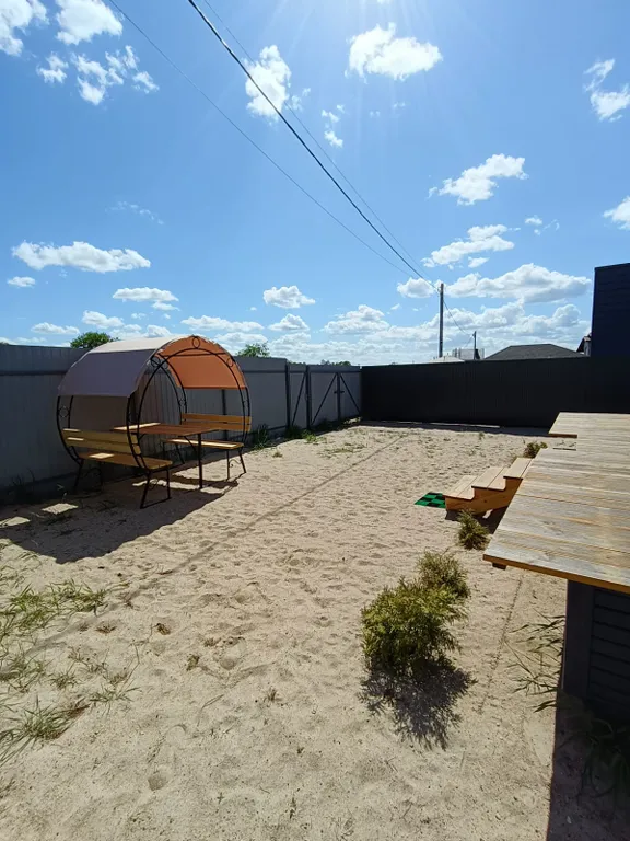 Уютный А-фрейм с чаном у озера