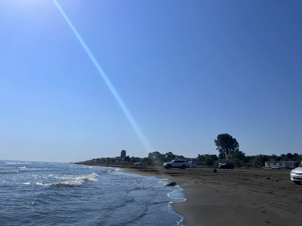 Коттедж у моря и лианового леса