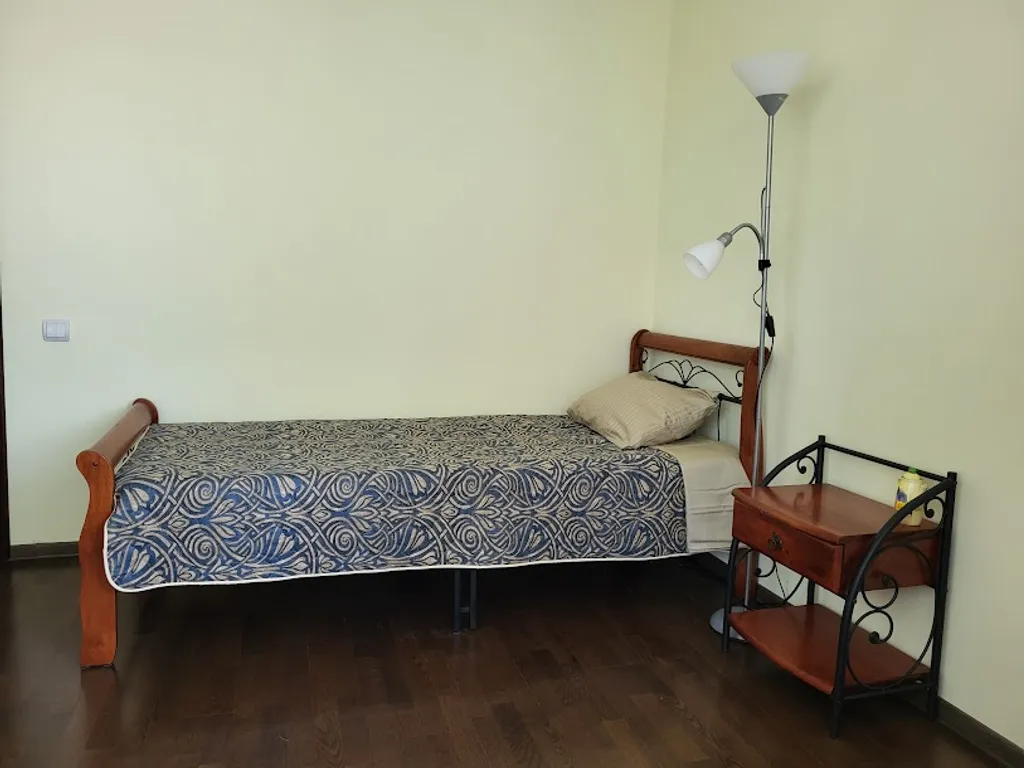 Двухэтажный коттедж на участке 8 соток