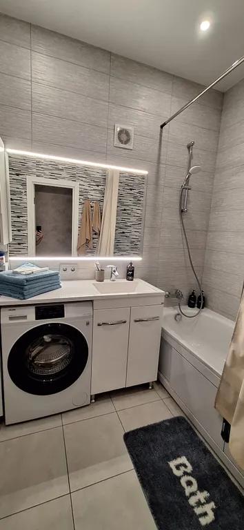 Уютная 2-х комнатная квартира на центральной улице города