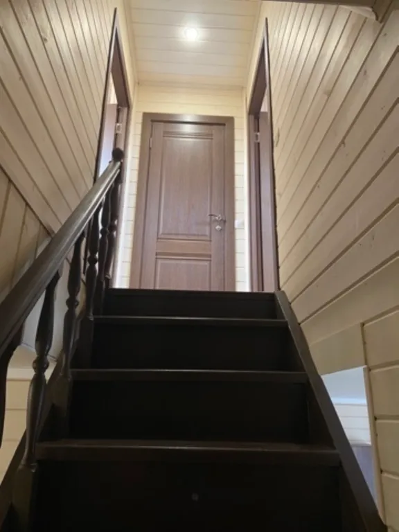 Таунхаус Янтак #1 дерево