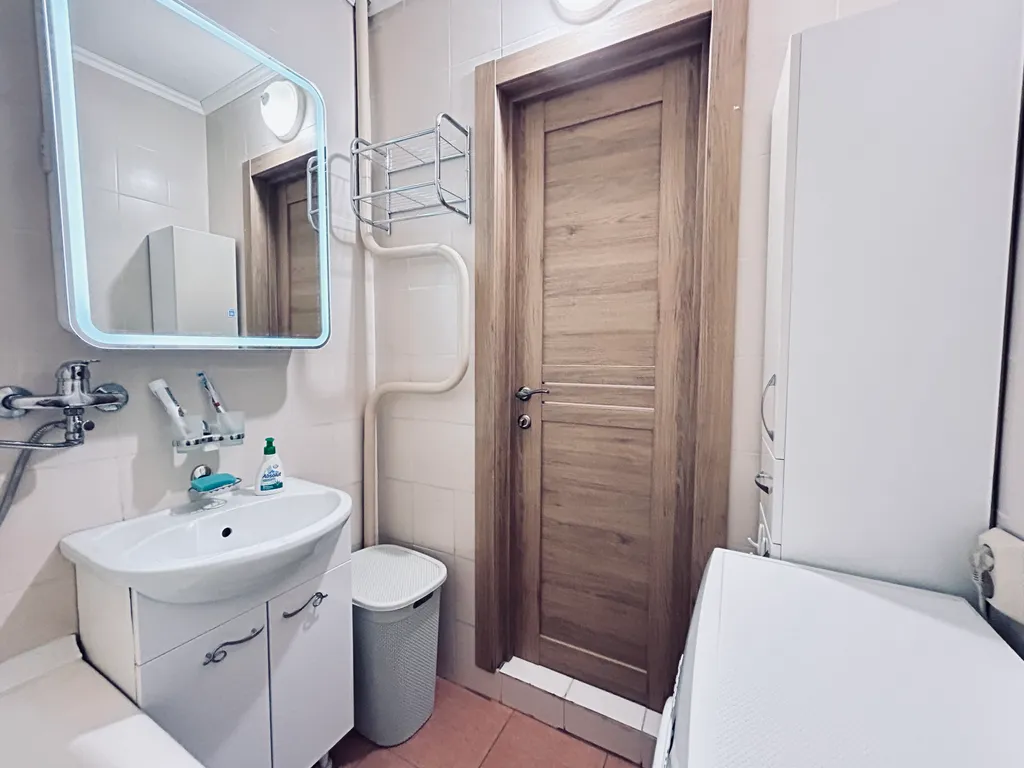 2-комнатная квартира на Академика