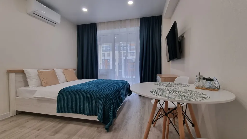 На берегу моря уютная новая студия