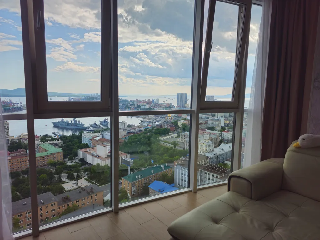 3-ком. в центре Владивостока с видом на море и город