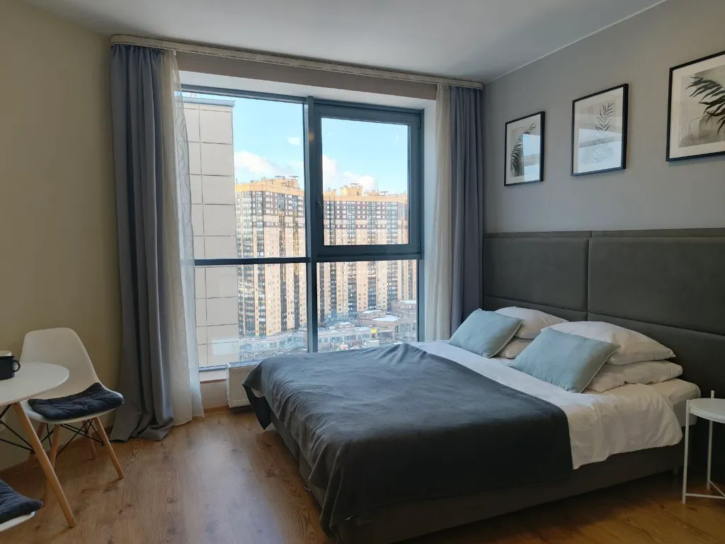 Квартира с панорамными окнами на 20 этаже — аренда посуточно в Парголово