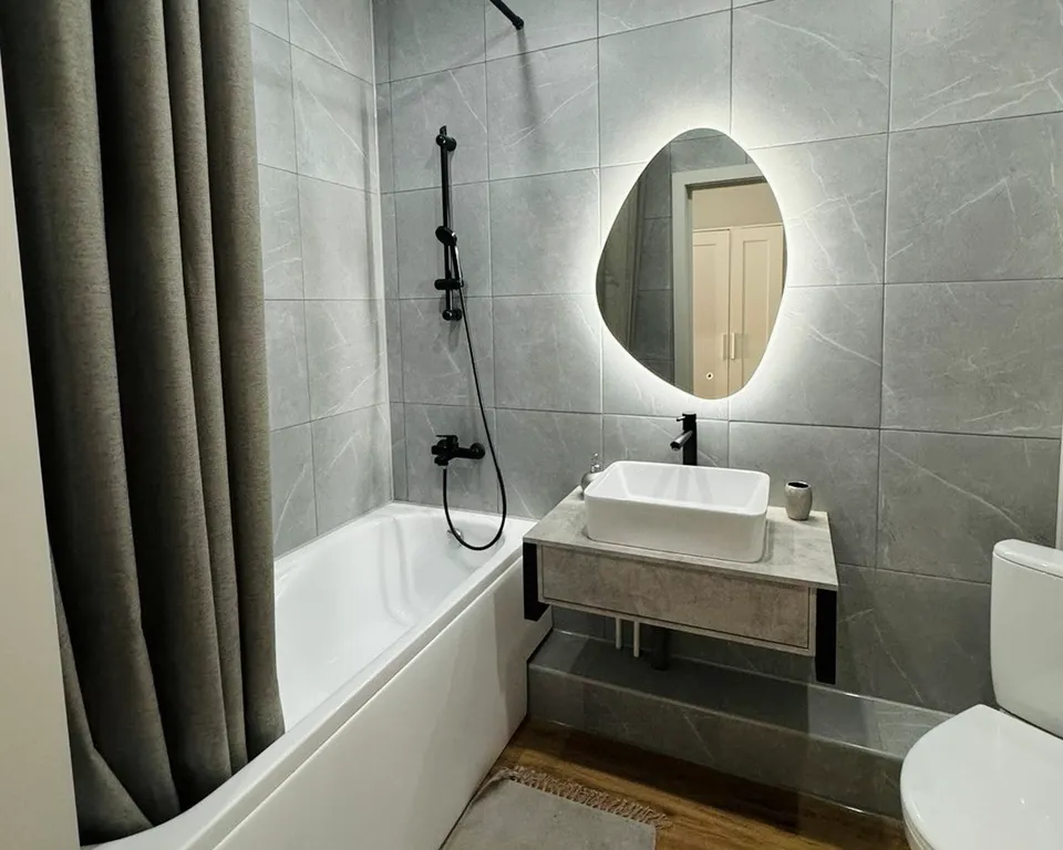 Добрый дом в центре Уфы с видом на реку Белую для четверых гостей