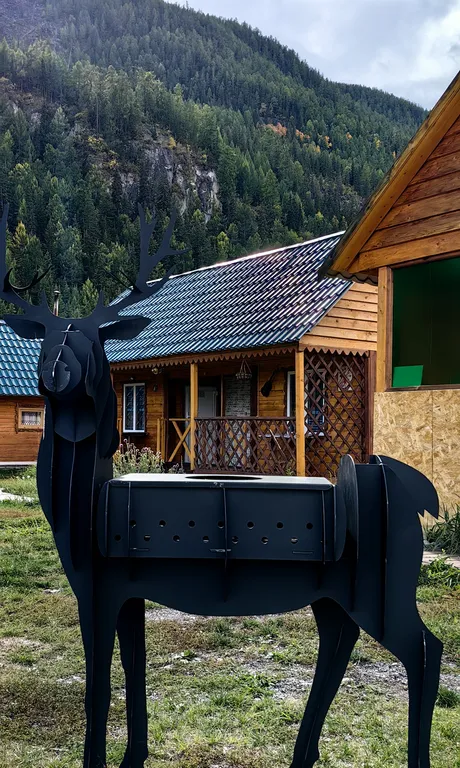 Двухместный домик с двумя отдельными кроватями и санузлом на два дома