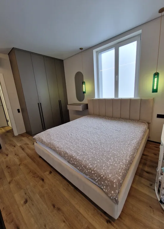 Евротрешка у моря с прекрасным видом на море