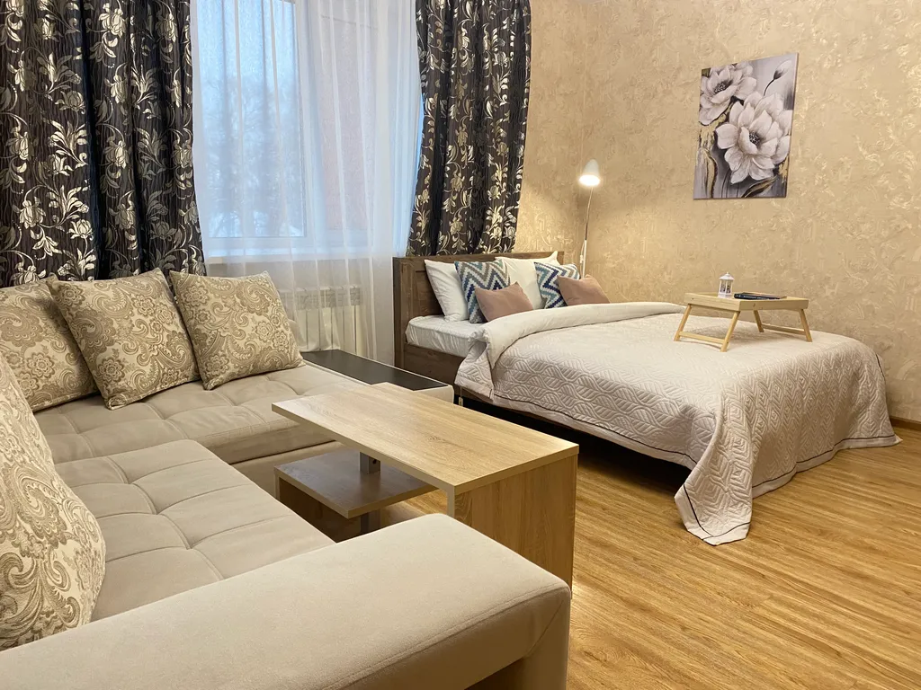 Просторная квартира, 500 метров пешком до главной площади, ждем