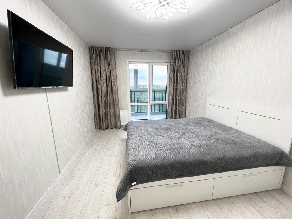 Уютная новая квартира — аренда посуточно в Зеленодольск