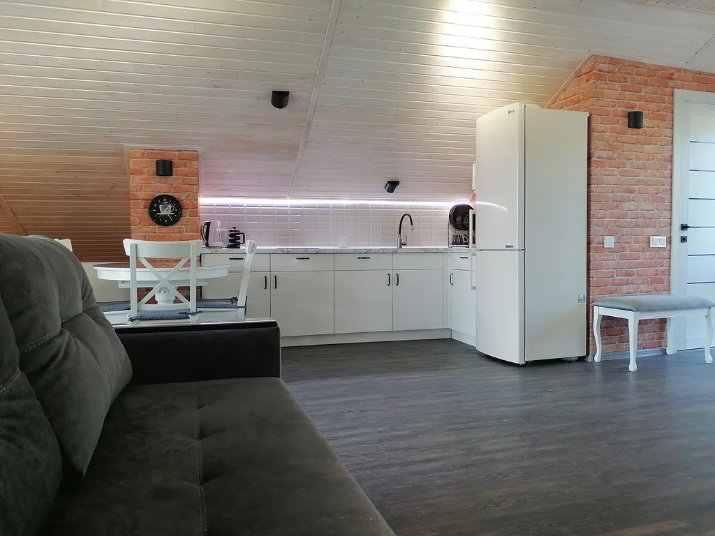 Квартира Квартира Студия - мансарда в тихом центре — Севастополь