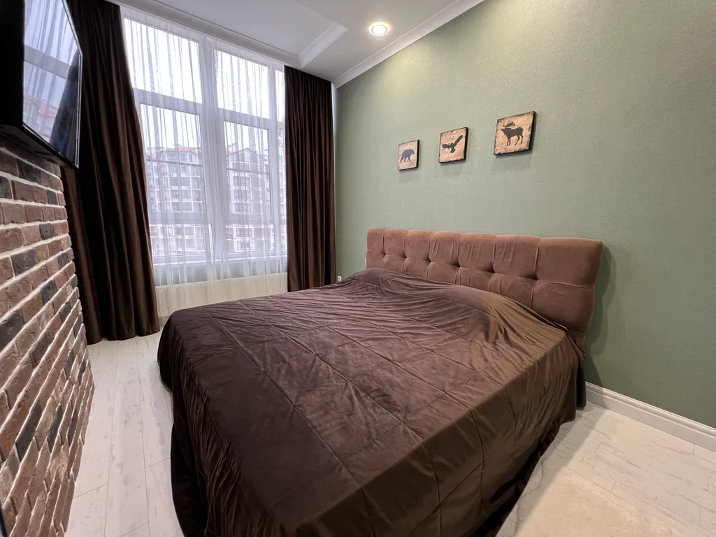 Большая квартира с 2 балконами