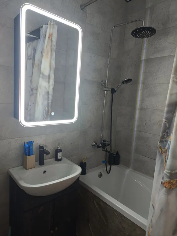 Новая студия комфорт класса с видом на реку Обь