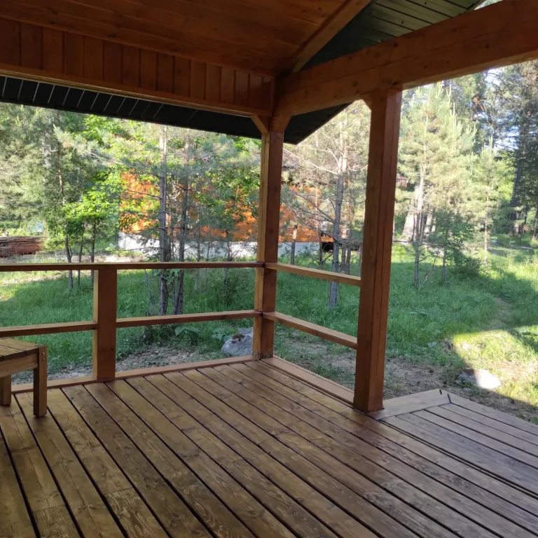 Комфортные шале на берегу реки