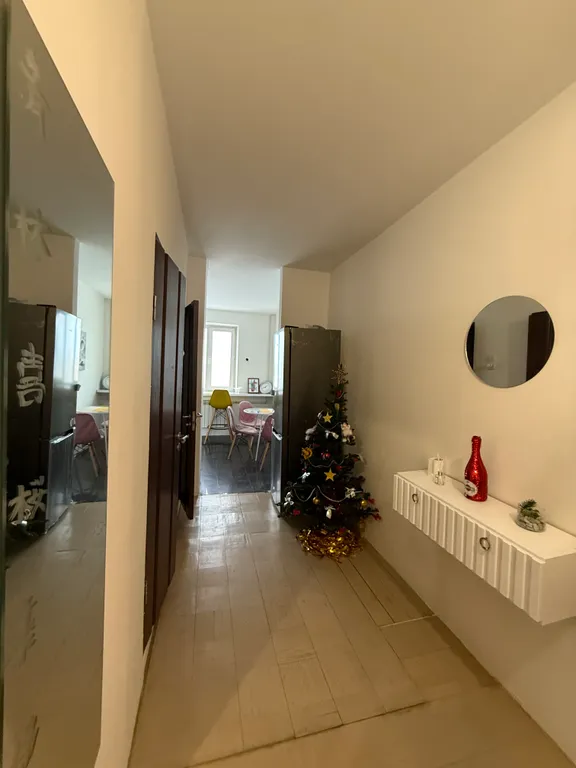 Комната у метро