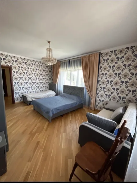 Просторный дом в районе центра