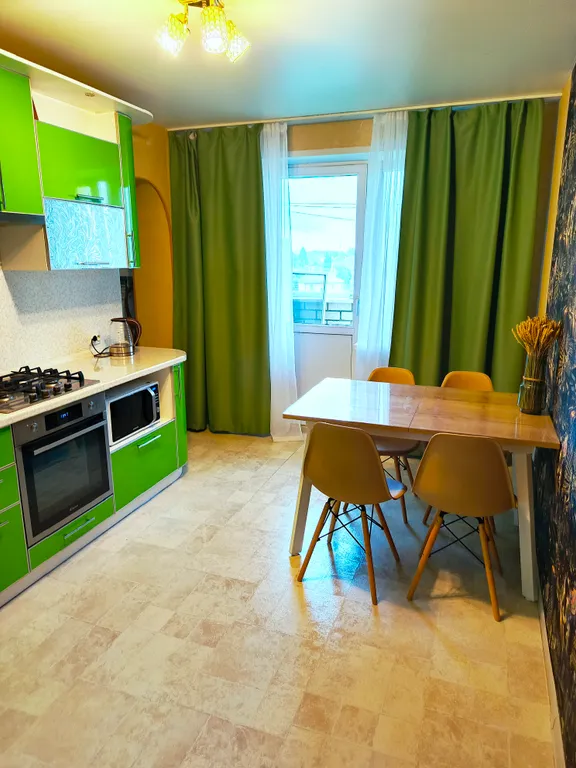 Просторная квартира — аренда посуточно в Смоленск