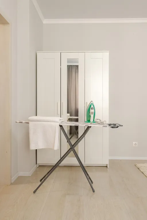 Центр левого берега