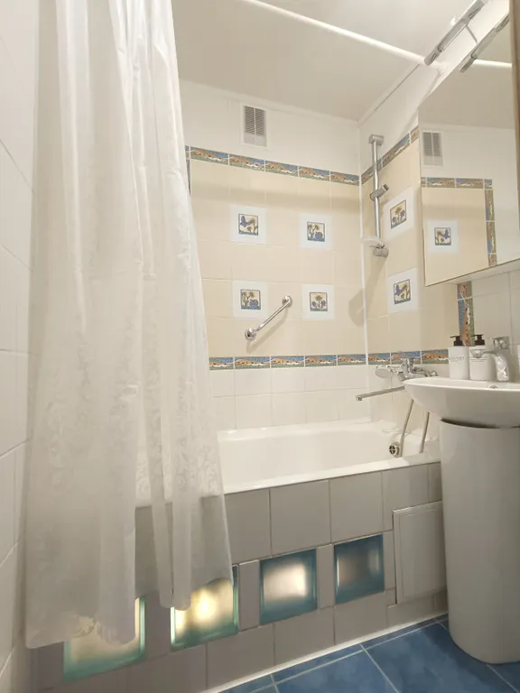 Трёхкомнатная квартира на Воткинском шоссе